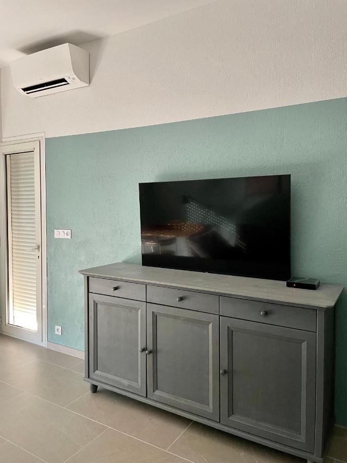 Appartement climatisé avec garage, près de la mer. Niza Exterior foto